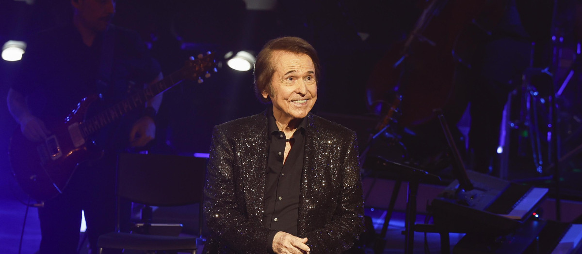 Raphael presenta la gira "Raphaelísimo", con la que recorrerá España a partir de junio